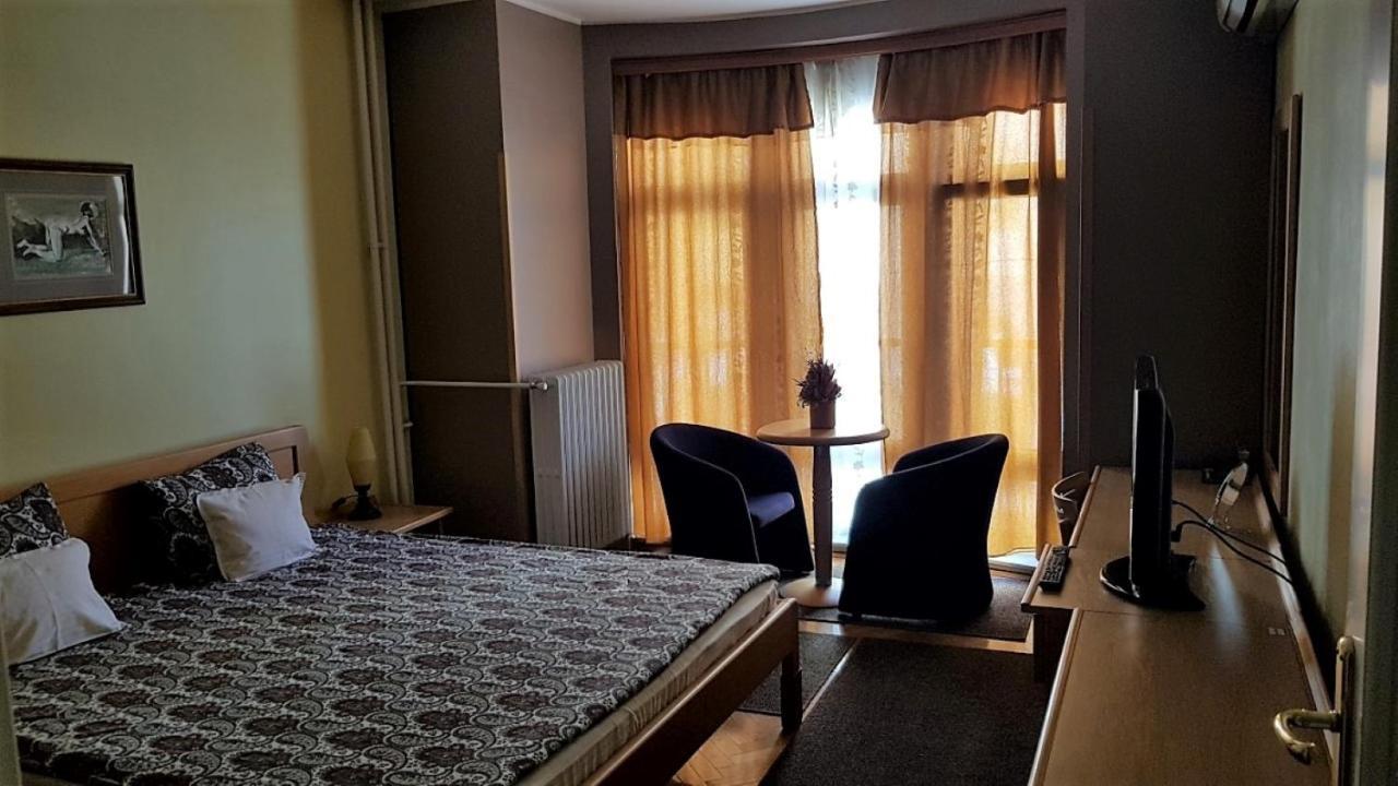 Voyager Bed & Breakfast Нови-Сад Экстерьер фото
